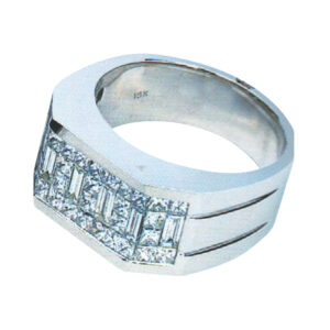 Elegance Redefined Men's Ring with 1.64 Carat Princess-Cut Diamonds and 0.58 Carat Baguette Diamonds