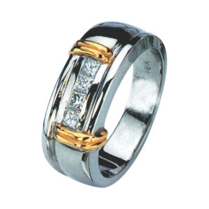 A men's ring with 0.44 carats of princess-cut diamonds exudes timeless elegance.
