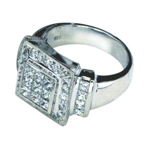 A Royal Ensemble Exquisite 17 Princess-Cut and 20 Round Diamond Fashion Ring