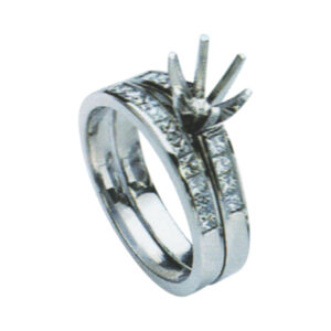 Elegant Engagement Ring with 0.69 Carat Princess-Cut Diamonds in 14k, 18k, and Platinum