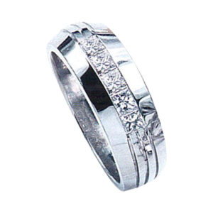 Exquisite Men's Ring in 14K Gold with 5 Princess-Cut 0.75 Carats Diamonds and it is available in 14k, 18k, and Platinum