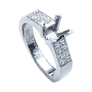 Elegant Engagement Ring in 18K Gold with 16 Princess-Cut Diamonds 0.82 Carat and it is available in 14k, 18k, and Platinum